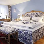 Goldener Anker Otel 4*