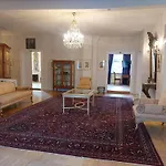 Goldener Anker Otel