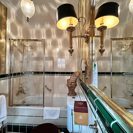 Goldener Anker Hotel 4*