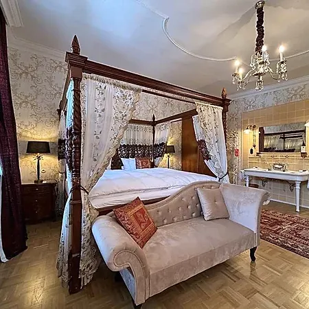 Goldener Anker Hotel 4*